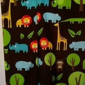 9 Circo animal print shower curtain